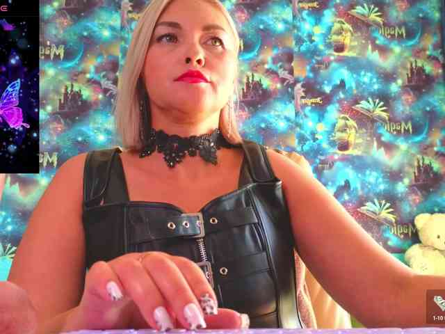 Mistress-Gwen webcam