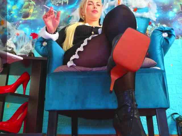 Mistress-Gwen webcam