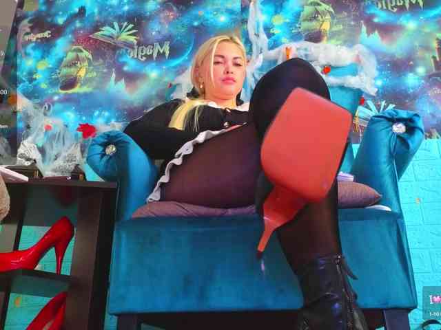 Mistress-Gwen webcam