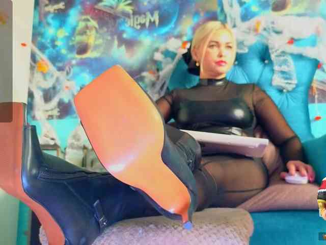 Mistress-Gwen webcam