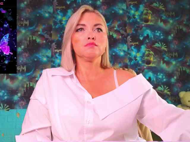 Mistress-Gwen webcam