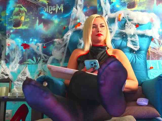 Mistress-Gwen webcam