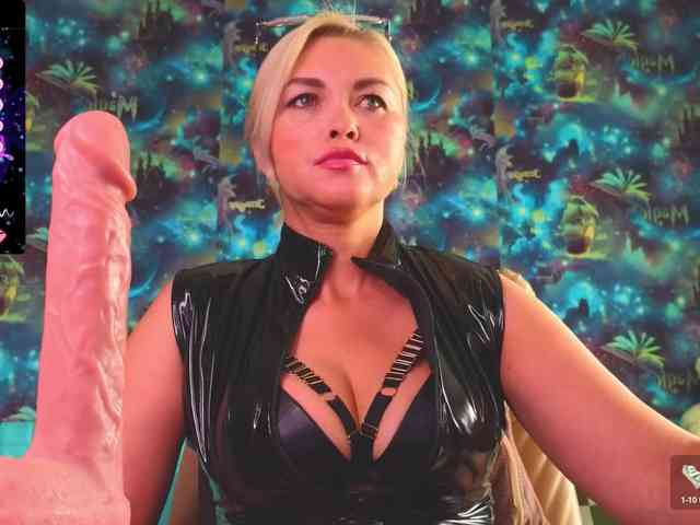 Mistress-Gwen webcam