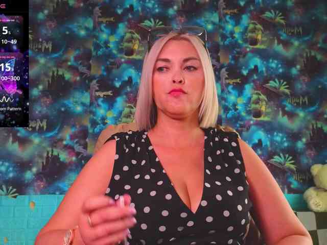 Mistress-Gwen webcam