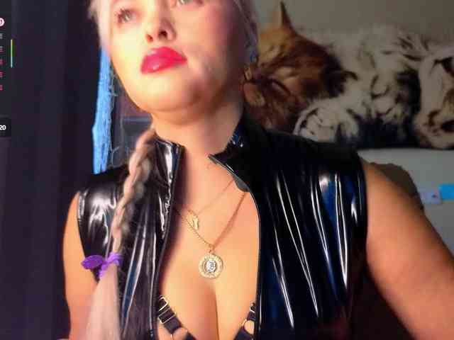Mistress-Gwen webcam