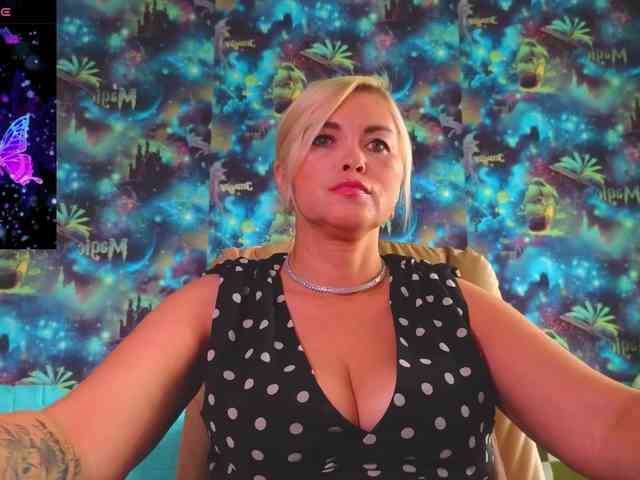 Mistress-Gwen webcam