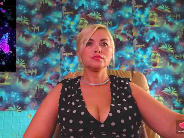 Mistress-Gwen webcam