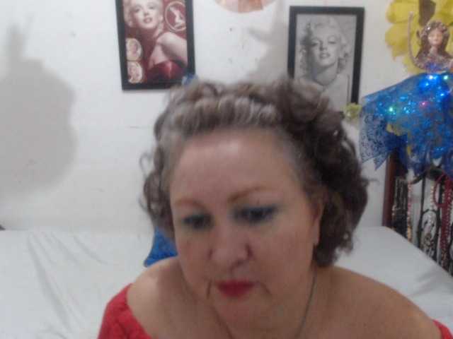 LADYQUEEN520's BongaCams show and profile