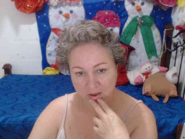 LADYQUEEN520 LADYQUEEN520