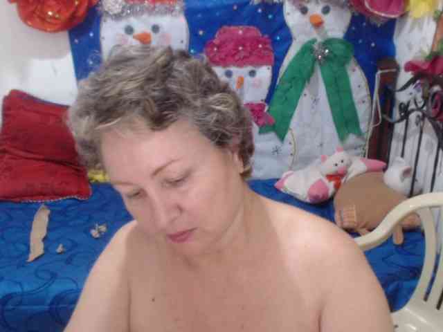 LADYQUEEN520 LADYQUEEN520