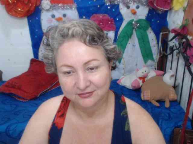 LADYQUEEN520 LADYQUEEN520