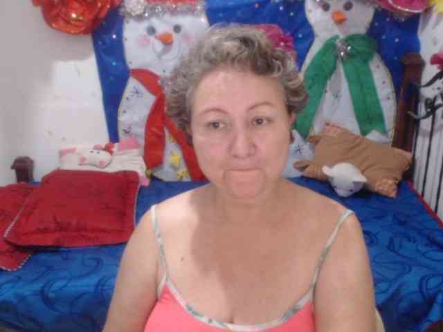 LADYQUEEN520 LADYQUEEN520