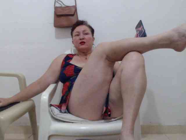LADYQUEEN520