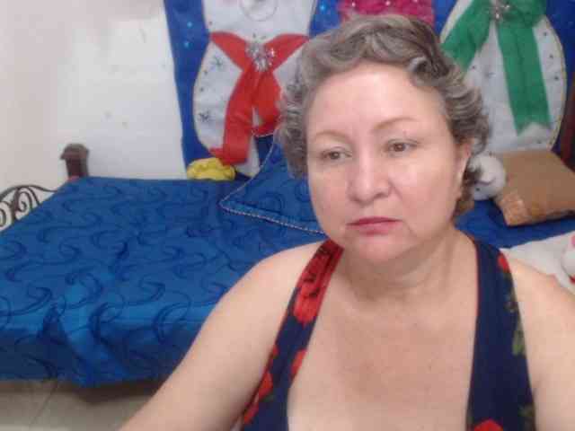 LADYQUEEN520 LADYQUEEN520