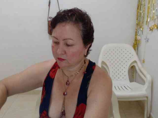 LADYQUEEN520