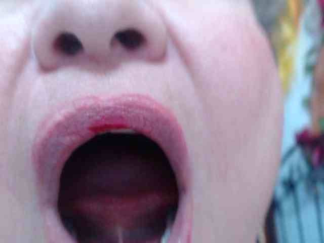 LADYQUEEN520 LADYQUEEN520