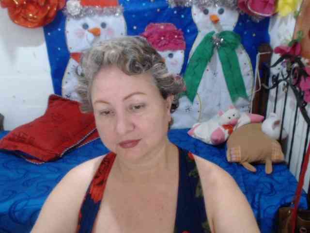 LADYQUEEN520 LADYQUEEN520