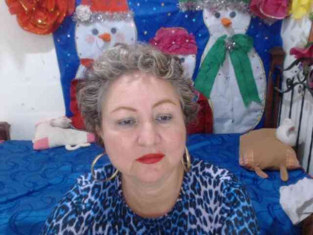 LADYQUEEN520 LADYQUEEN520