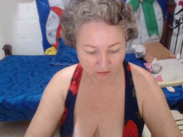 LADYQUEEN520 LADYQUEEN520