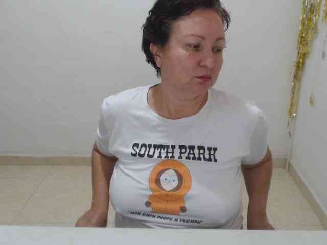 LADYQUEEN520