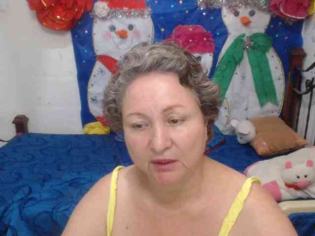 LADYQUEEN520 LADYQUEEN520