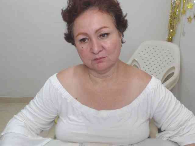 LADYQUEEN520 webcam