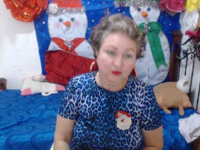 LADYQUEEN520 LADYQUEEN520