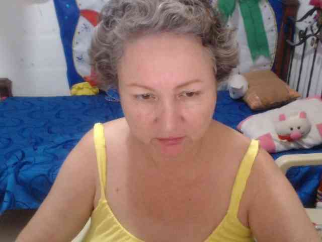 LADYQUEEN520 LADYQUEEN520