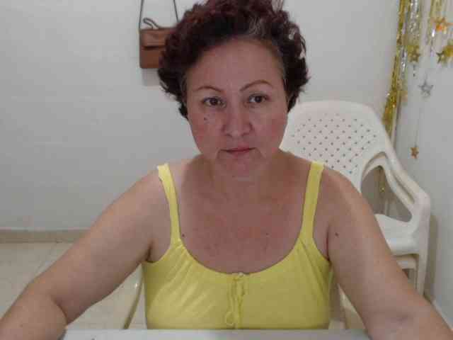 LADYQUEEN520 webcam