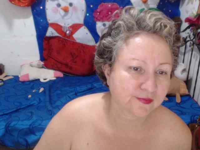 LADYQUEEN520 LADYQUEEN520