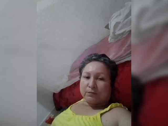 LADYQUEEN520 webcam