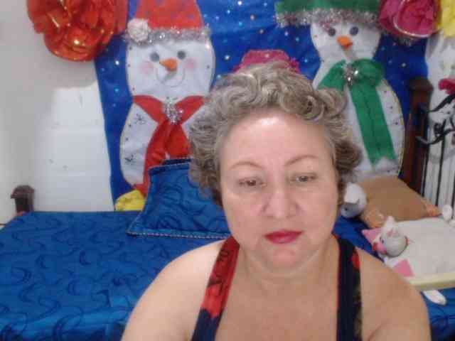 LADYQUEEN520 LADYQUEEN520