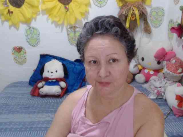 LADYQUEEN520
