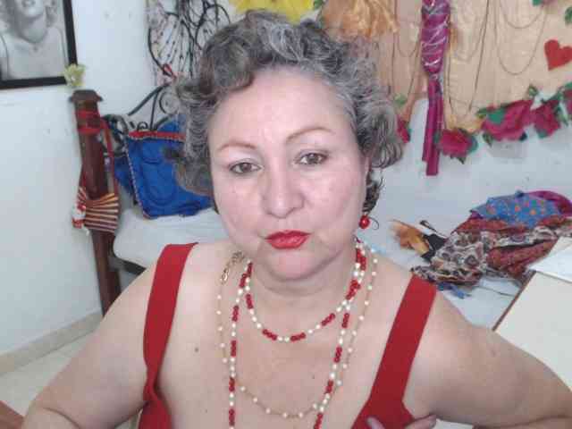 LADYQUEEN520 webcam