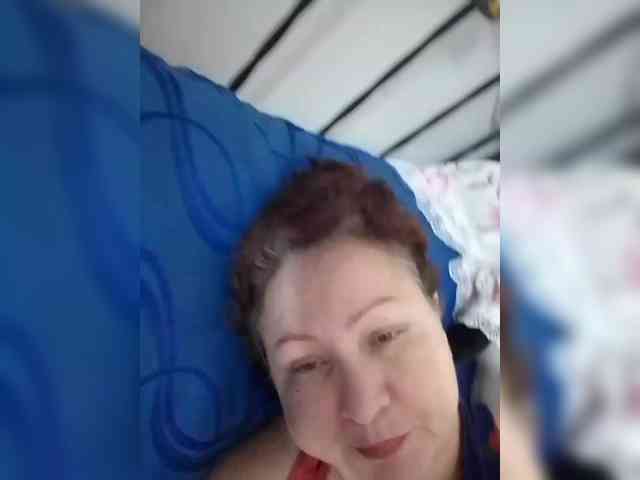 LADYQUEEN520 webcam