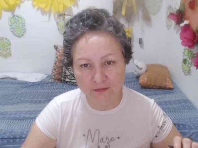 LADYQUEEN520 LADYQUEEN520