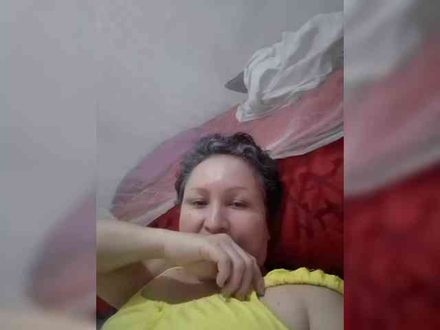 LADYQUEEN520 webcam