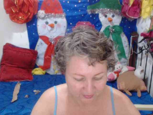 LADYQUEEN520 LADYQUEEN520