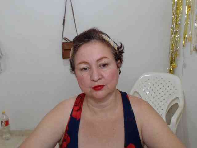 LADYQUEEN520