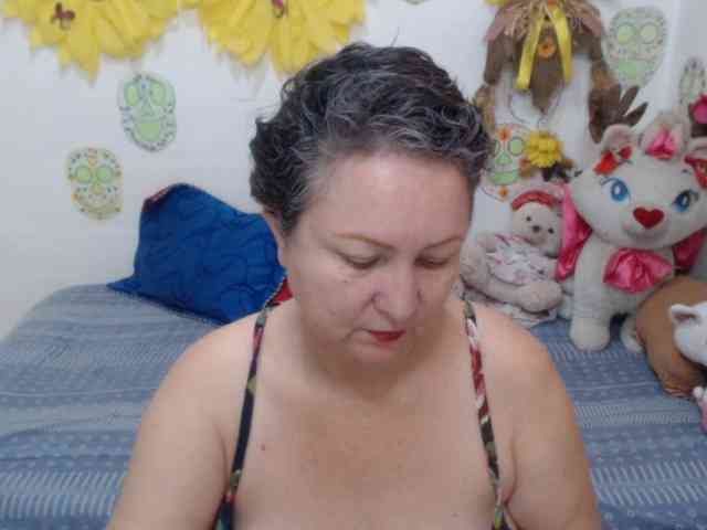 LADYQUEEN520