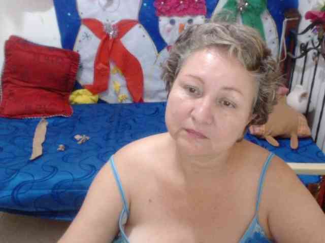 LADYQUEEN520 LADYQUEEN520