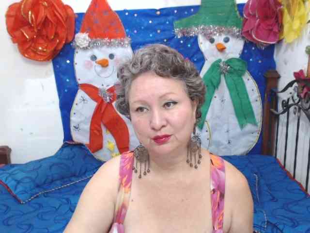 LADYQUEEN520 LADYQUEEN520