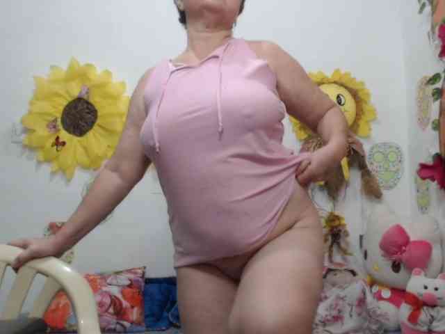 LADYQUEEN520