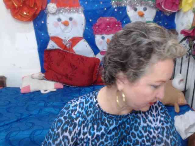 LADYQUEEN520 LADYQUEEN520