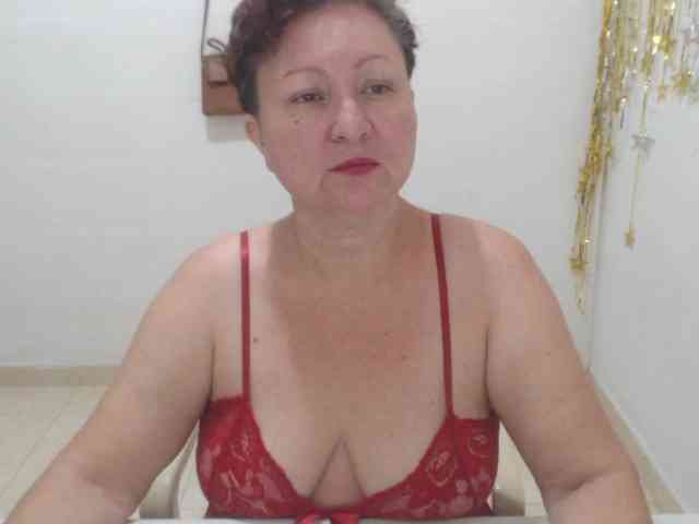 LADYQUEEN520 webcam