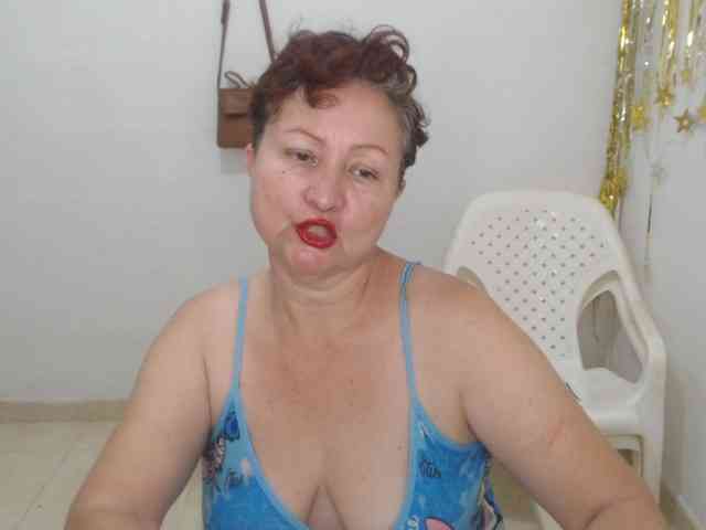 LADYQUEEN520 webcam