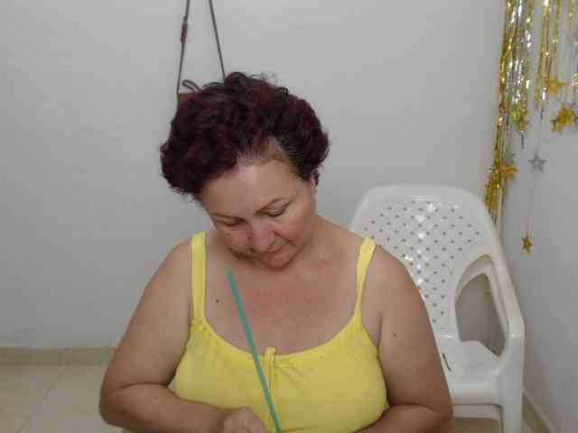 LADYQUEEN520 webcam