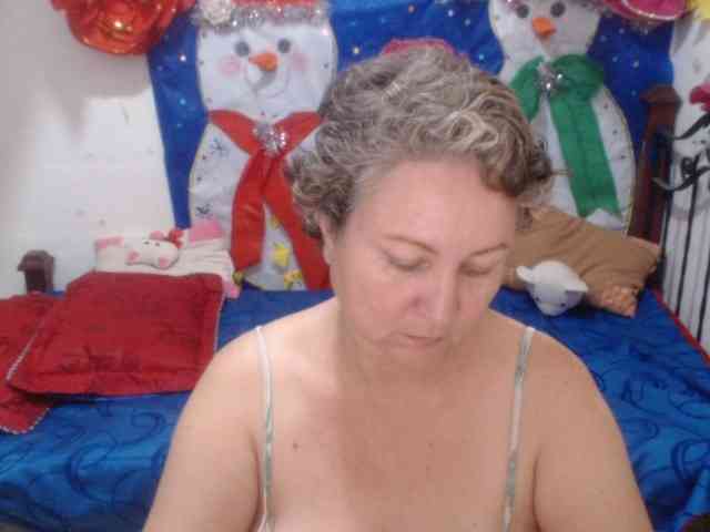 LADYQUEEN520 LADYQUEEN520