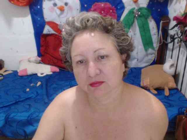 LADYQUEEN520 LADYQUEEN520