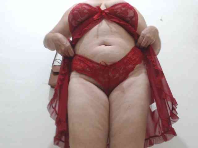 LADYQUEEN520 webcam